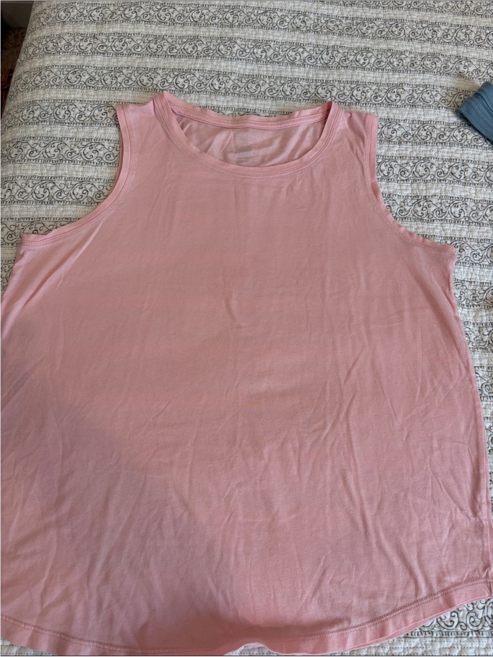 Light Pink Women’s Sleeveless Tank Top - Casual Everyday Layer